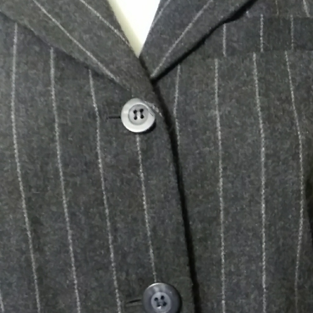 Suit jacket - Picture 2 of 2